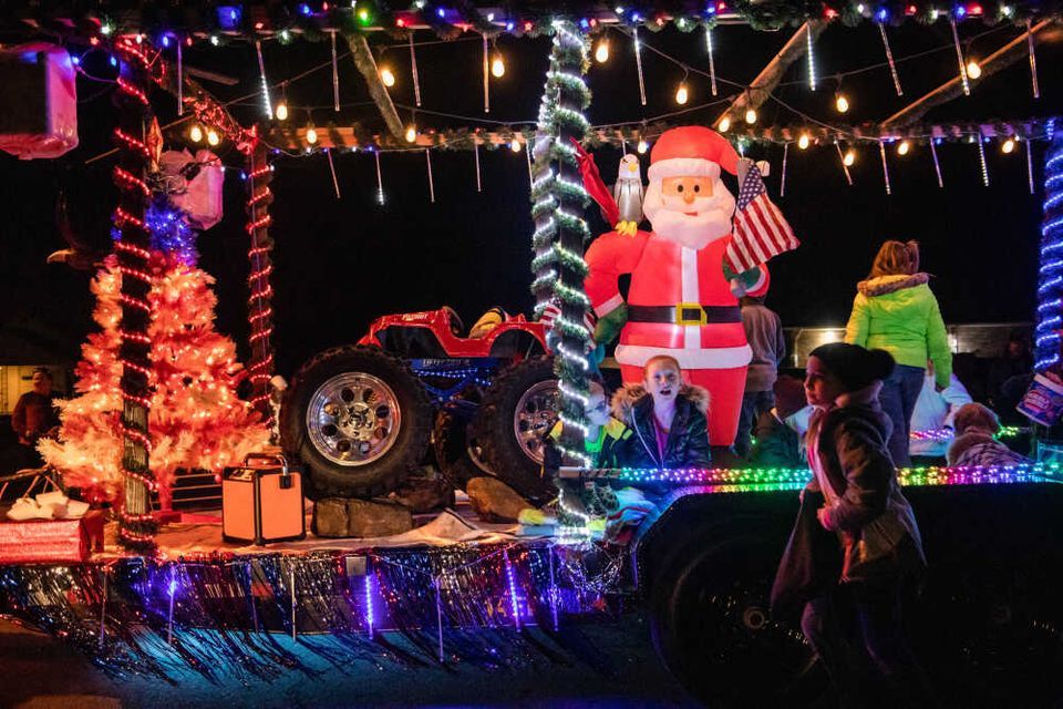 Lighted Christmas Parade (22nd Annual) Carroll County Chamber of