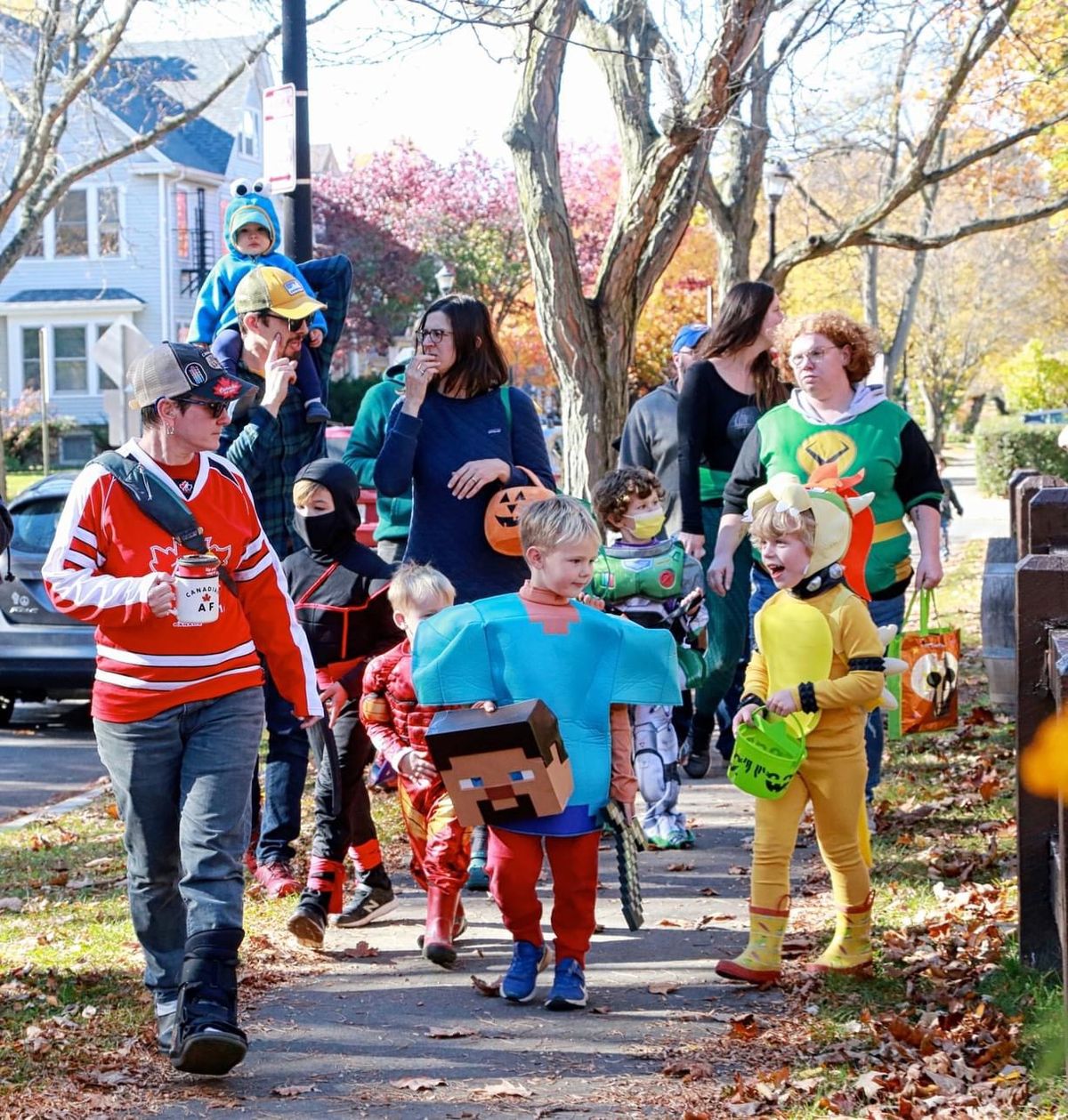 Highland Park Neighborhood Halloween Parade 