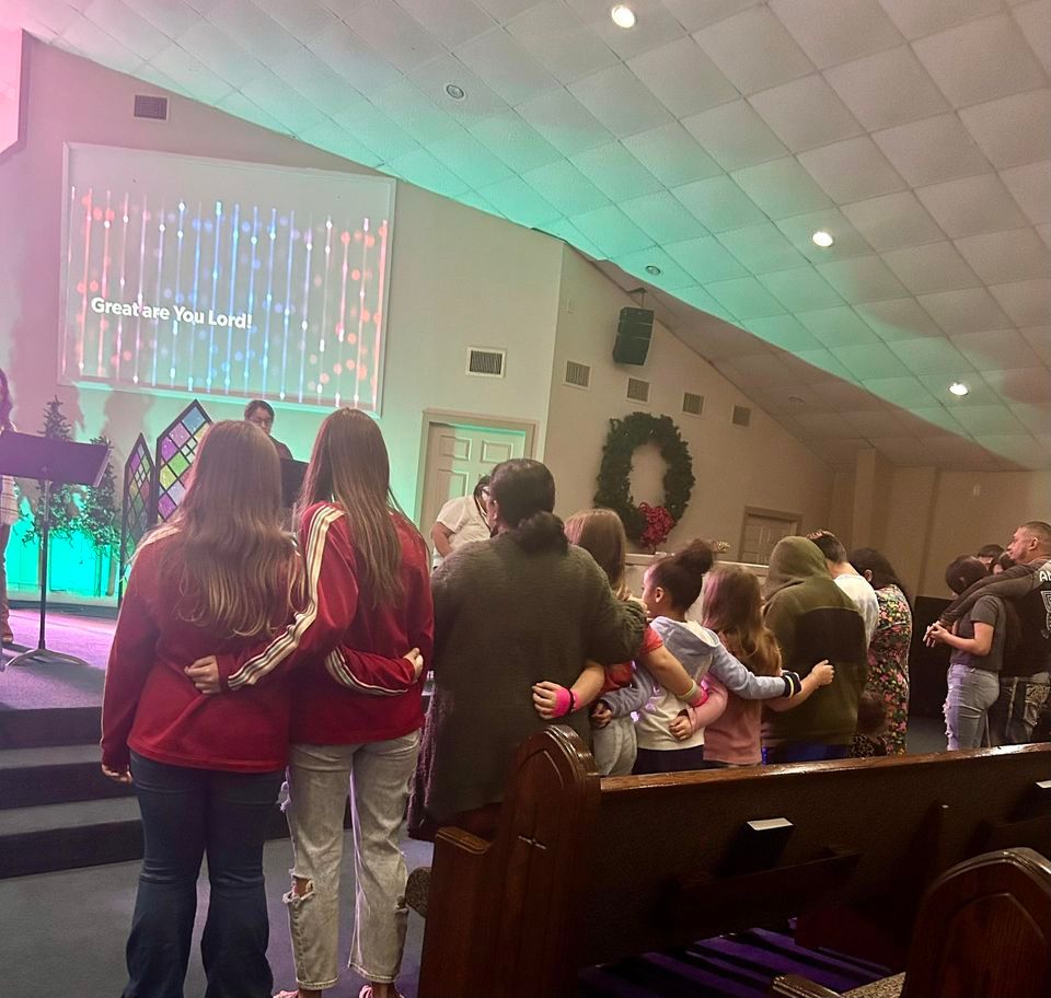 Christmas Eve Candlelight Service | Agua Dulce Baptist Church ...