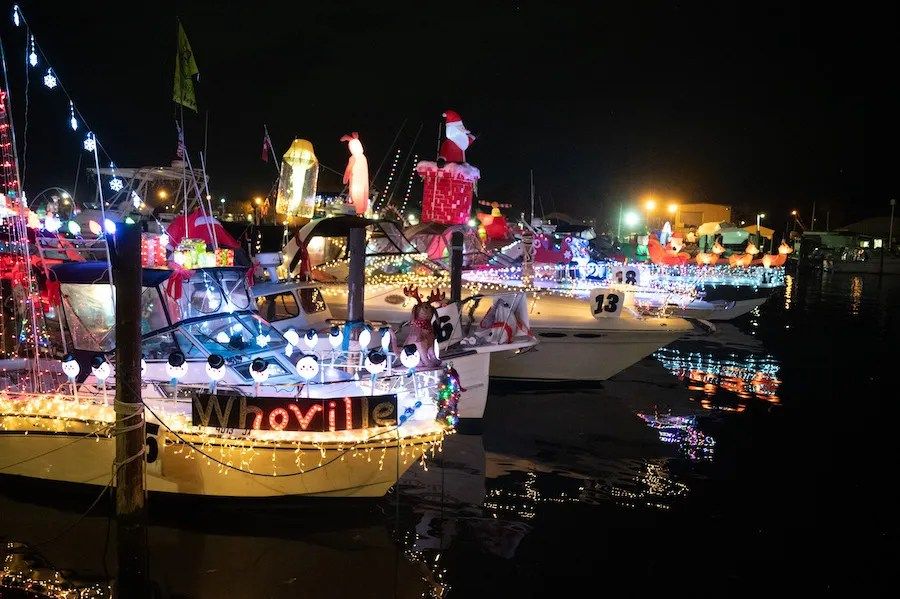 Inaugural OC/Fenwick Island Christmas Boat Parade Harpoon Hanna's