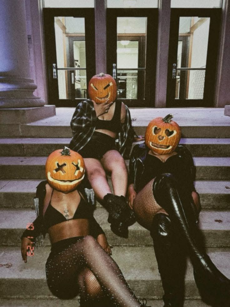 HENNY &amp; HALLOWEEN - London's Biggest Halloween Party
