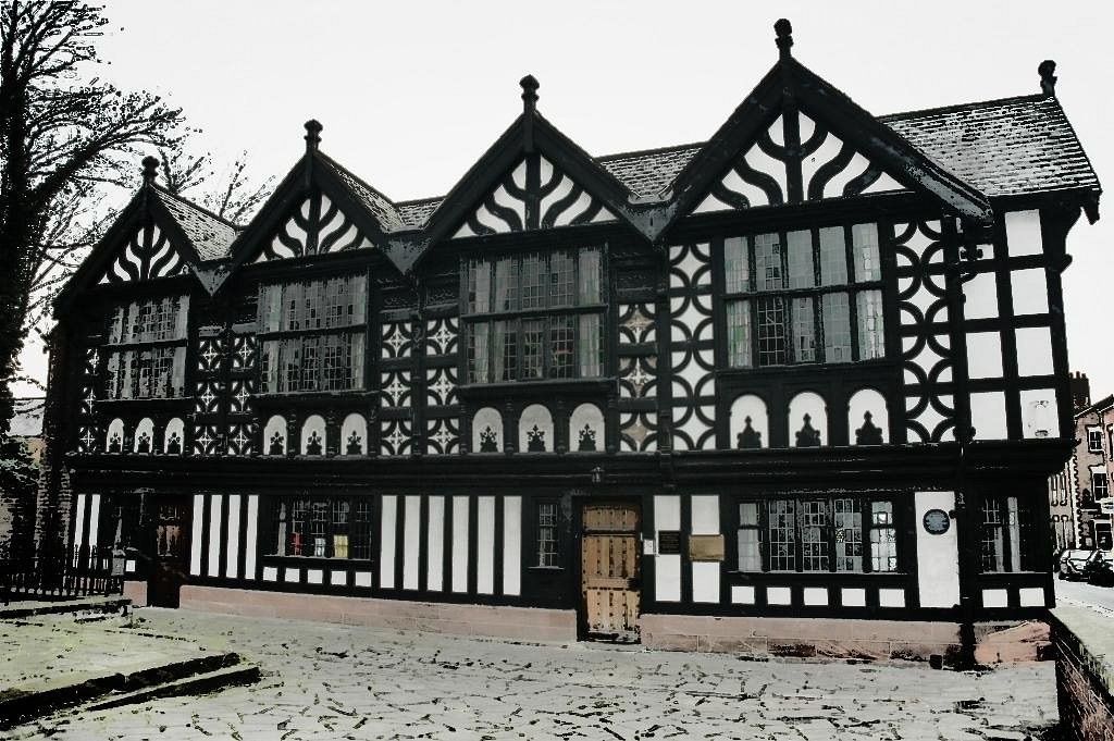 HALLOWEEN GHOST HUNT STANLEY PALACE