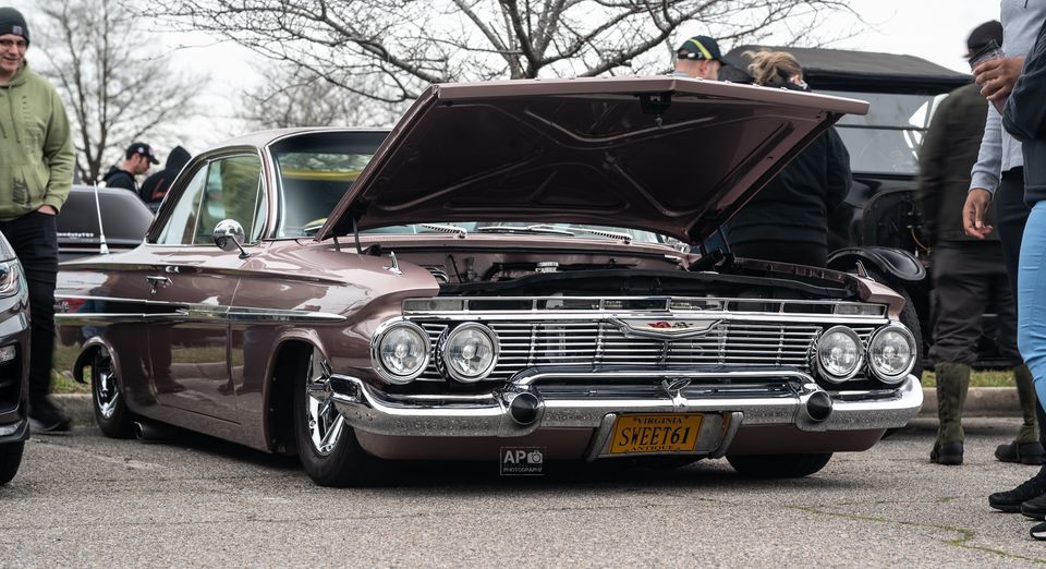 Cars and Coffee March Meet Uno Pizzeria & Grill (5700 East Virginia