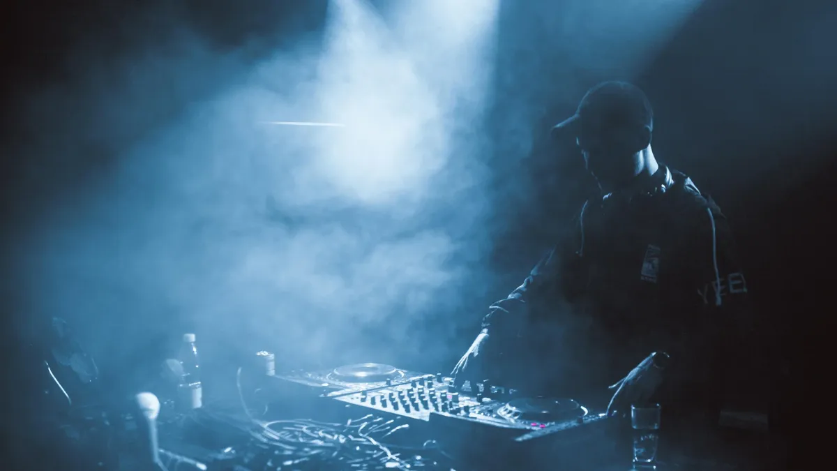 Skeler in Paris