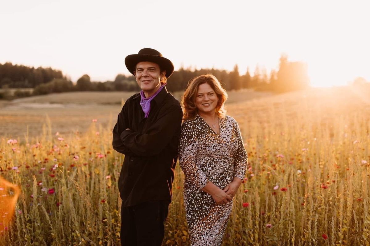 Lola and Neil Duo at Roloff Farms Pumpkin Patch 