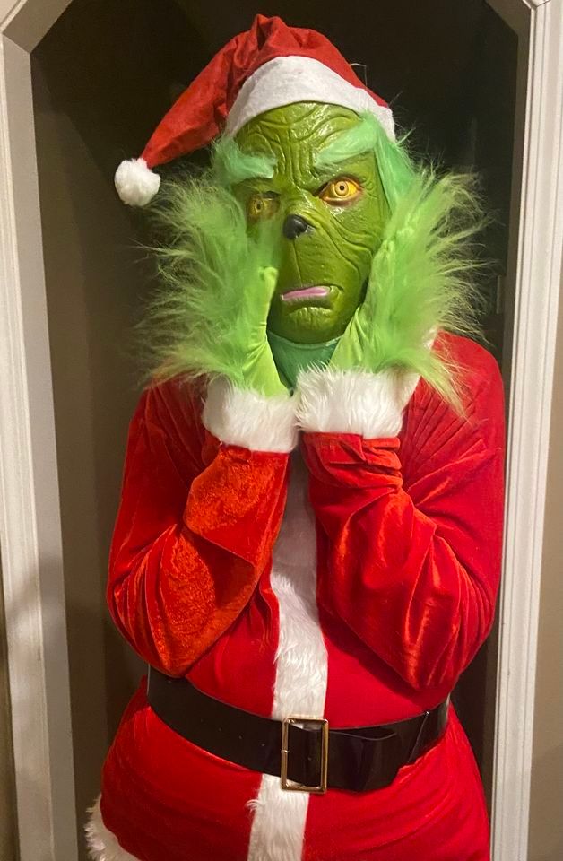 Pictures with Mr. Grinch Falcon Creek Boutique, Madisonville, KY