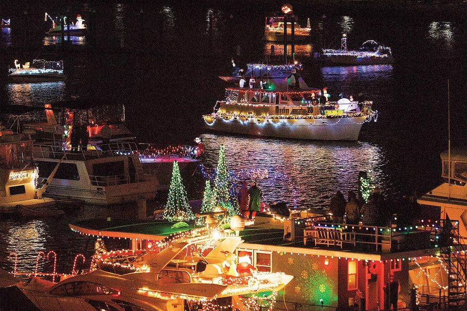 The 30th Annual District's Holiday Boat Parade 2022