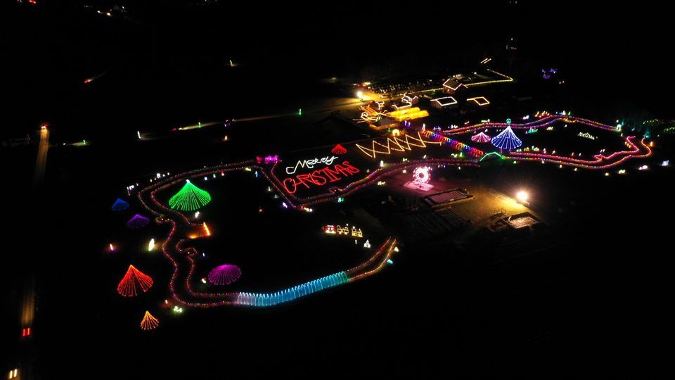 Trail of Lights Chambersburg, PA Country Creek Produce Farm