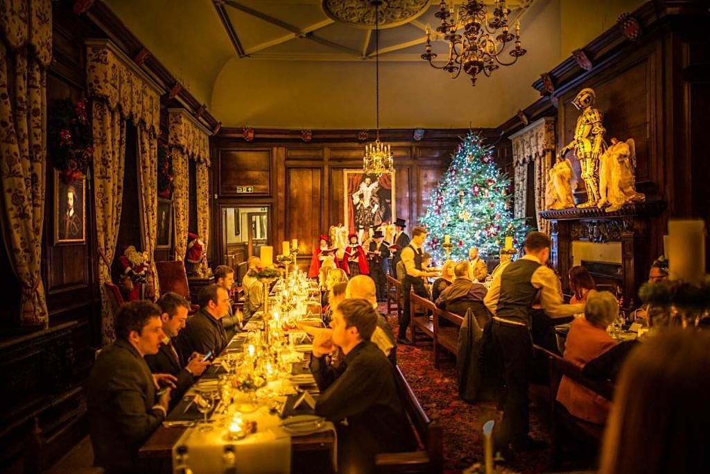 CHRISTMAS DINNER WITH CAROL SINGERS IN THE 15TH CENTURY GREAT HALL