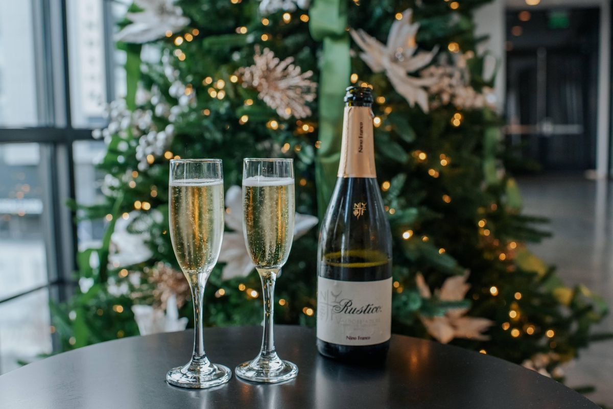 Drawbar New Years Eve Celebration Drawbar, Atlanta, GA December 31