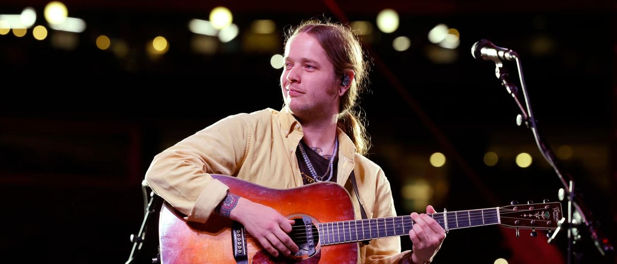 Parking Billy Strings