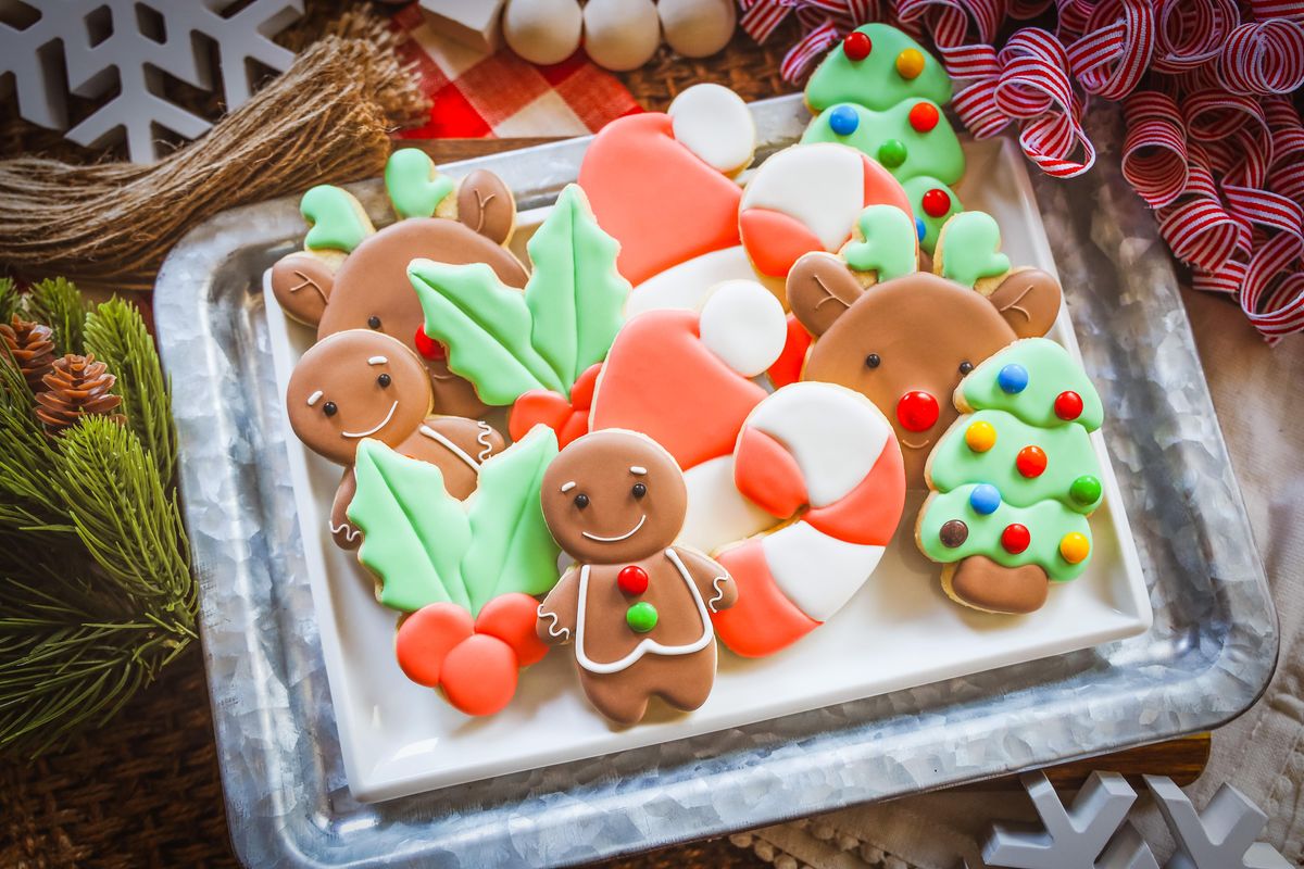 Christmas Cookies - Sugar Cookie Class | The Peppermint Stick Candy