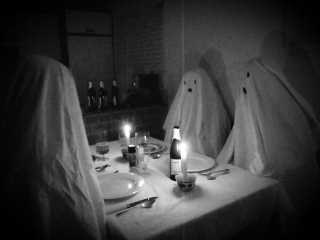 Dinner & Ghost Stories at Union Tavern