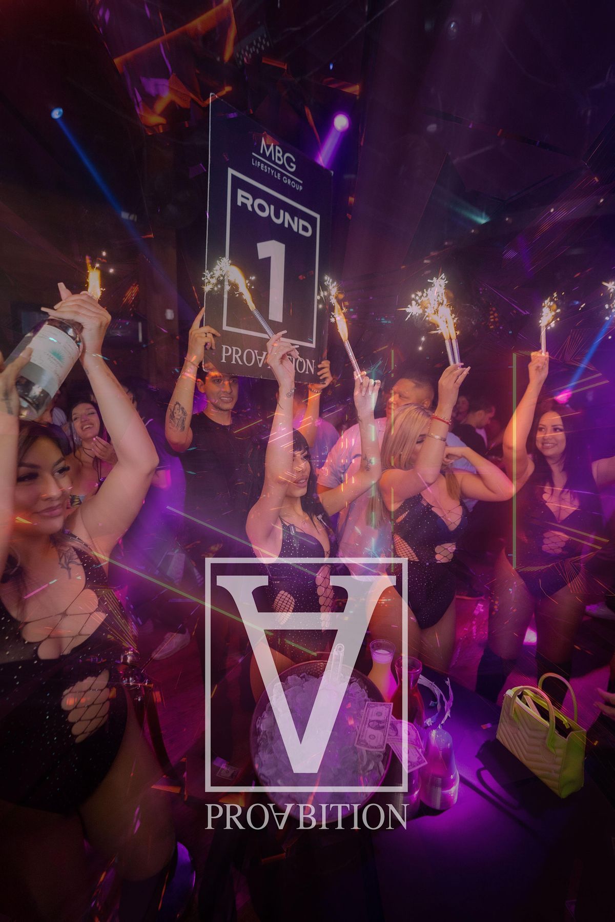 Weekend Nightlife at Proabition