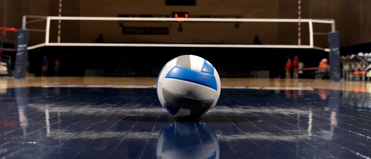 UCF Knights at Utah Utes Womens Volleyball at Huntsman Center