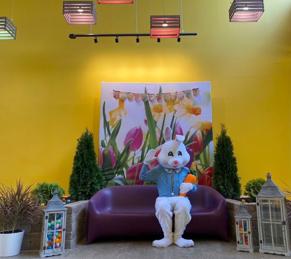 Spring Market with the Easter Bunny