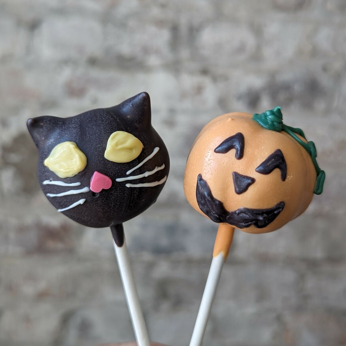 Halloween Cake Pop Decorating Class