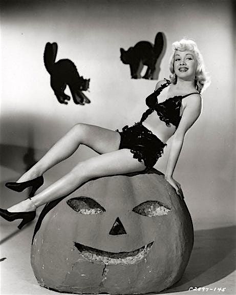 Halloween Night Burlesque Show at HiFi at The Finn