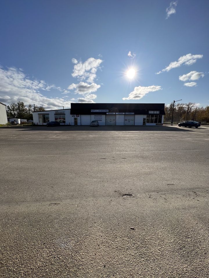 FREE OIL CHANGE to enter, like page and share this post 709 main st