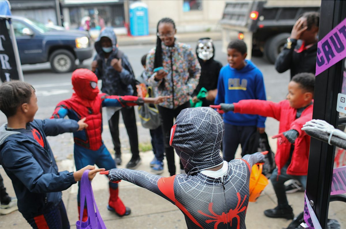 Trick Or Treat on North 5th Street
