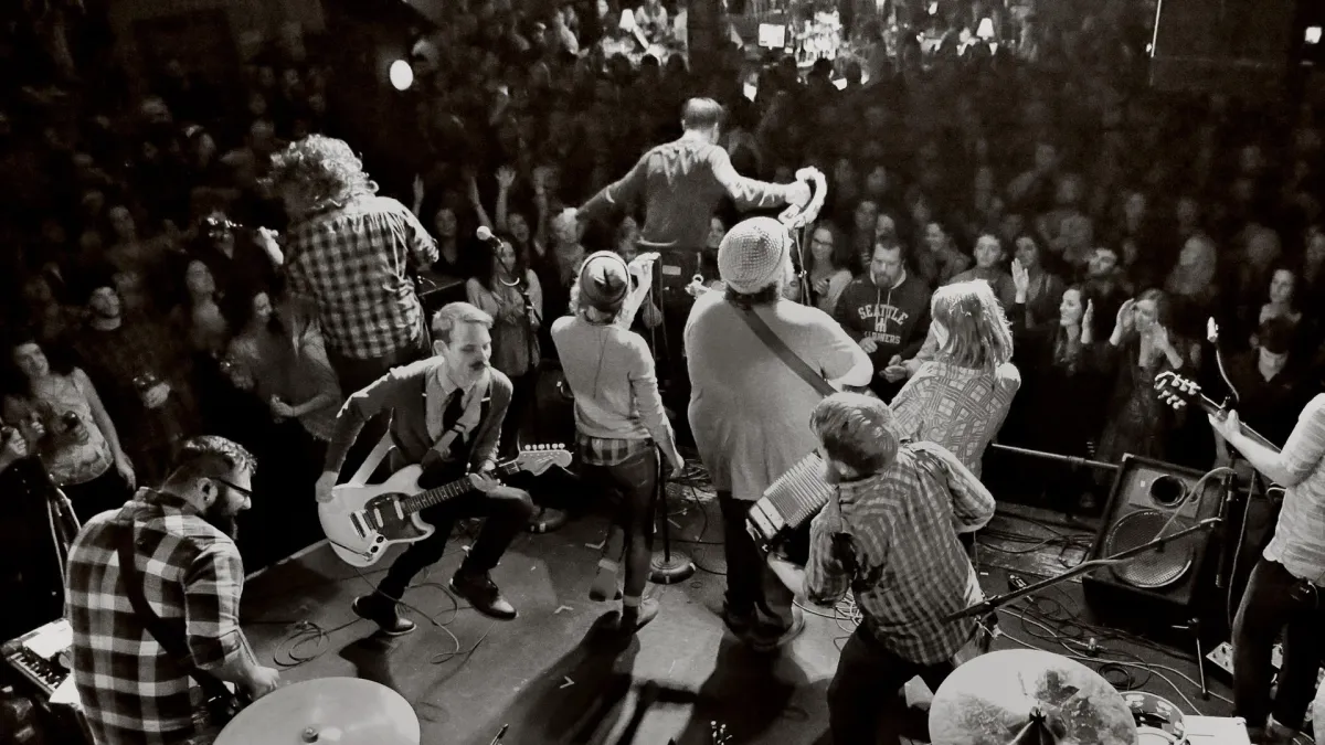 The Oh Hellos, Small Fools in Seattle