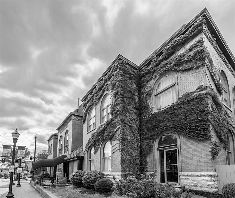 Elgin Ghost Tour: Elgin Ghost Hunt