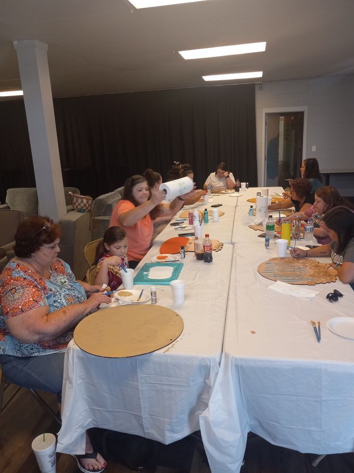 Christmas door hanger paint party The Avenue Church Tifton November