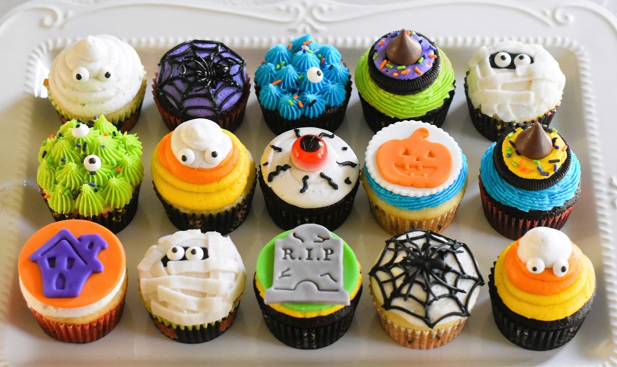 Adult\/Teen Halloween Cupcake Class in Ashburn 10\/28\/24