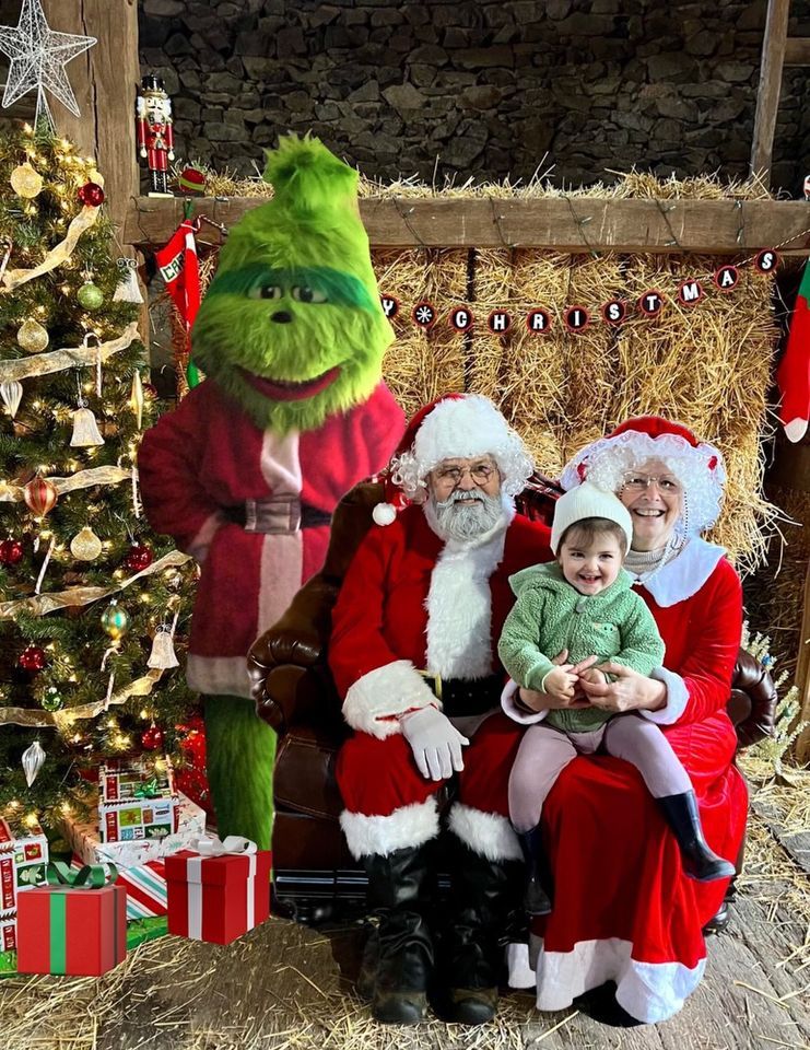 Christmas Petting Zoo with Santa! Ironstone Creek Farm, Boyertown, PA